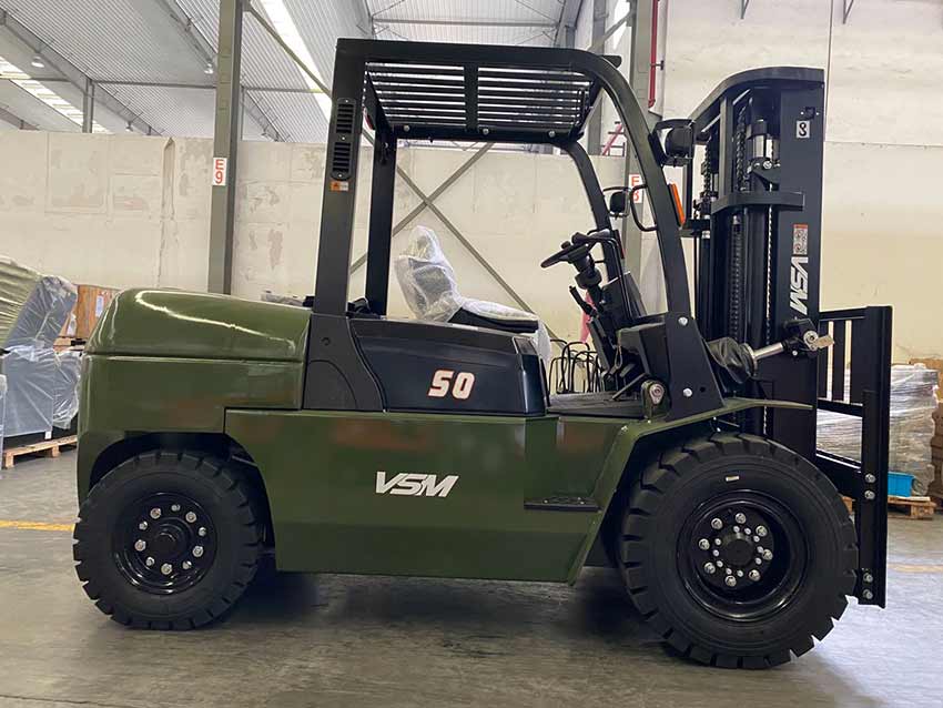 VSM Diesel Forklift For Nepalese Army (3)